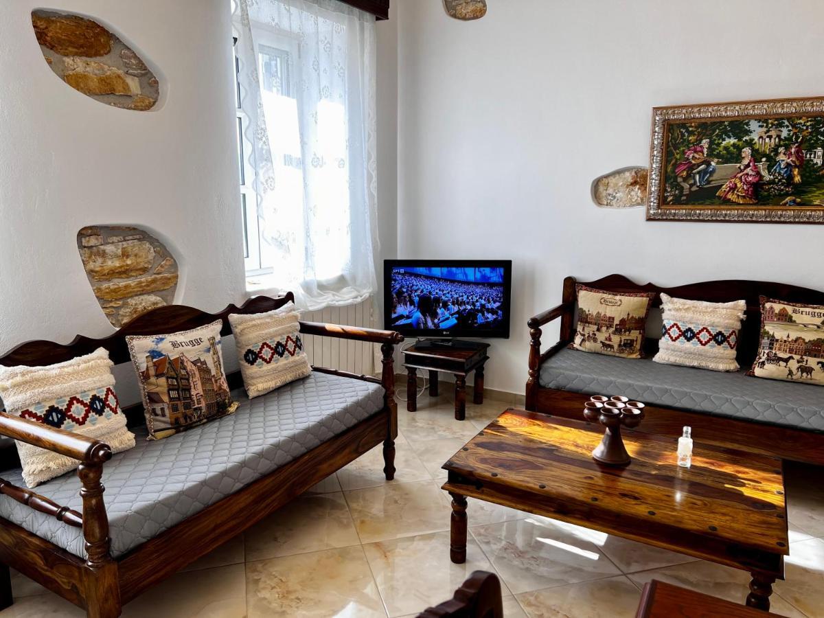 Petra Home Heritage And Hospitality Apérathos 外观 照片